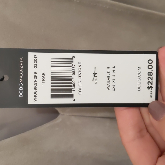 NWT BCBG MAXAZRIA Trar Light Sand Medium - Picture 8 of 10